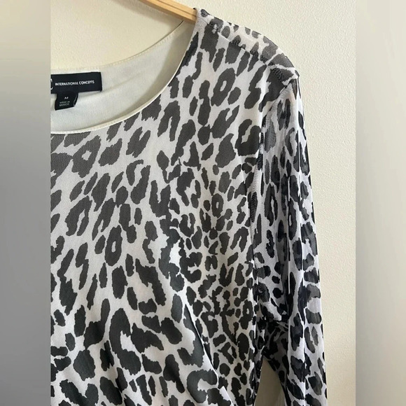 INC White and Black Leopard Long Sleeve Dress Ruched Sides Sexy Animal Comfy - Picture 10 of 10